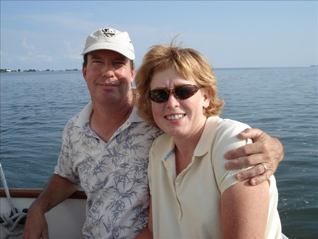 About Us & Contact&nbsp;Us